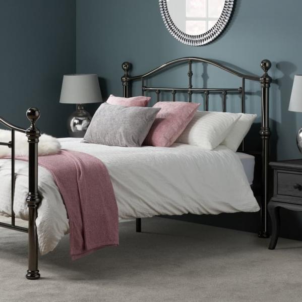 Victoria Metal Bed