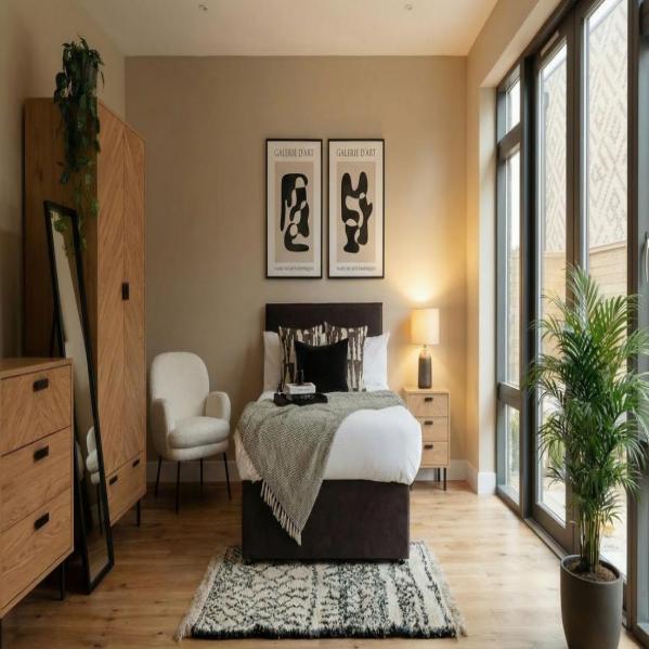Arizona Black Bed and Leon Bedroom 